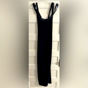 Pearce Fionda, women’s 12, dual crossovee strap lined straight silhouette gown